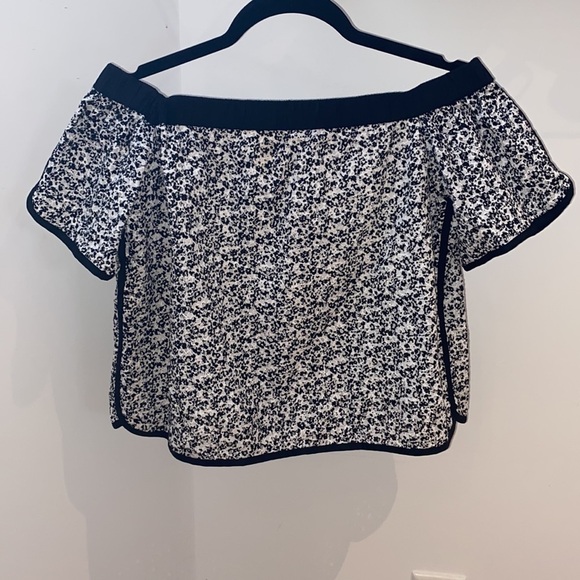 Rag & Bone off the shoulders Flavia Top in Black Floral - Picture 4 of 13